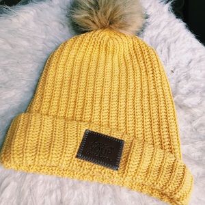 Love your melon beanie with fur Pom Pom